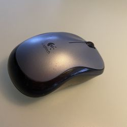 Logitech M185 Black & Gray Wireless 3-Button + Scroll Wheel USB Optical Mouse