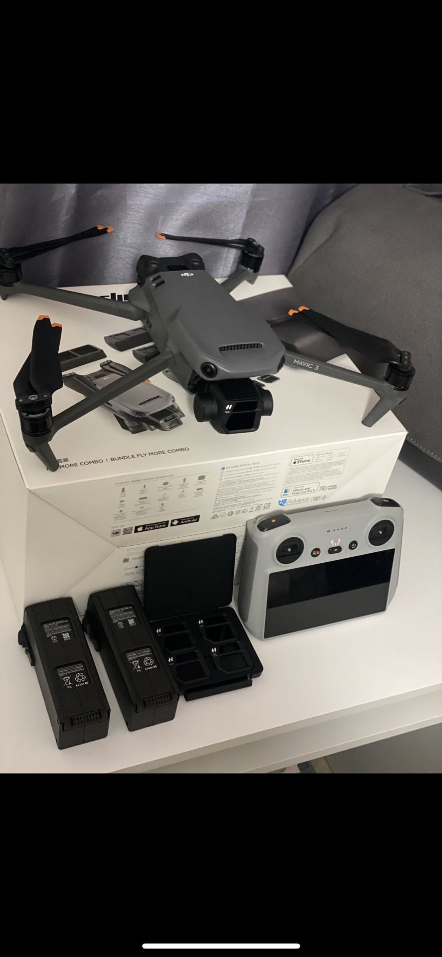 DJI Drone Mavic 3 Fly