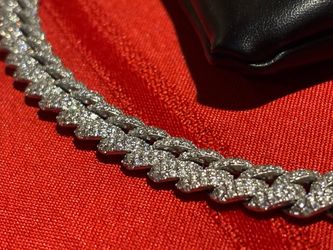 10 MM Moissonite Cuban Link 20 INCH