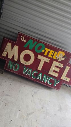 Neon motel sign