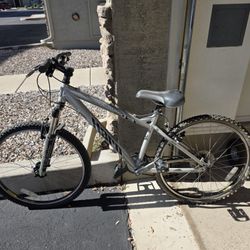 Haro V3 aluminum Mountain Trail Bike