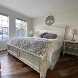 King Bed frame + Base + 2x Side Tables