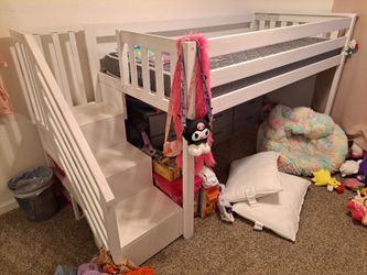 Twin size kids loft bed frame with staircase
