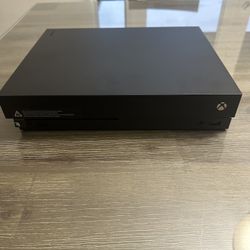 Xbox One X 1TB + Controller – Amazing Condition