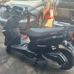 150 cc racing moped