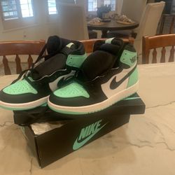Brand New Air Jordan 1 Retro Size 9