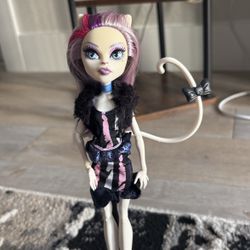 Monster High 2011 Catrine DeMew Scaris City of Frights