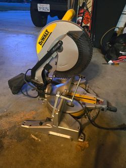 Dewalt 12inch mitre saw