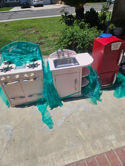 Pottery Barn Kitchen Set