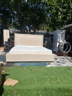 Cama king beige