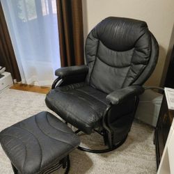 Chair&Ottoman,  Dishes, Puctures, HotTub-heater Assembly,  HP MONITOR,  Chlorine Tabs 