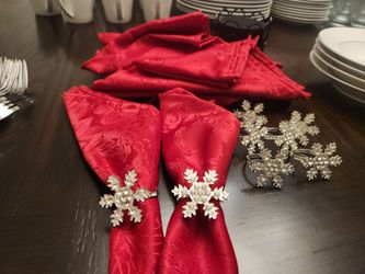 Holiday Red Damask Dinner Napkins & Rhinestone Snowflake Napkin Rings Set