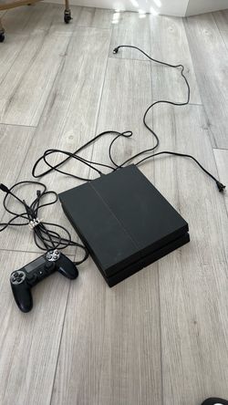 PS4 with controller and hdmi