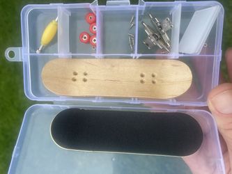 Finger Skateboard Set