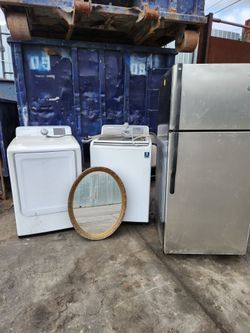 Vemdo lavadora y secadora samsung en buen estado, refrigerador y espejo de baño