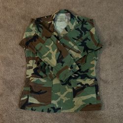 Woodland Camouflage Camo Army Hunting Lightweight Jacket Men's Small Regular