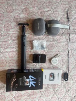 Insta360 GO 3S 4K Action Camera Bundle