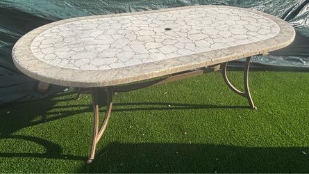 Patio Table 🏡