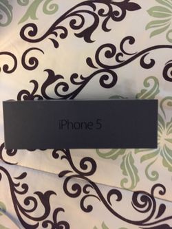 iPhone 5 box