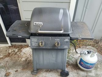 Weber grill and propane tank
