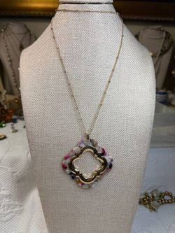 Vintage 1946 Long necklace with pendant