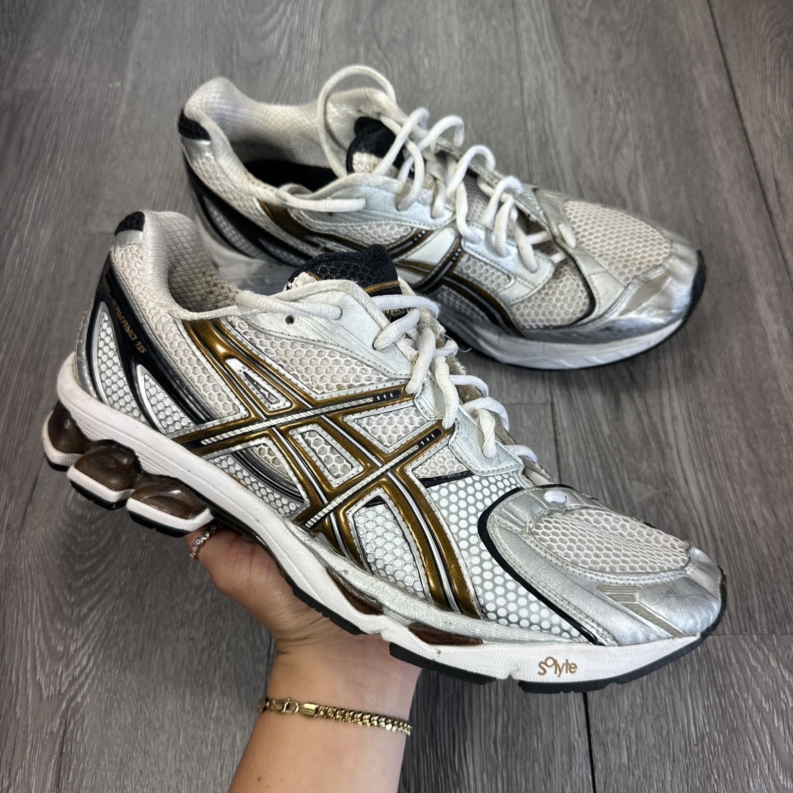 Size 11- ASICS GEL-Kayano 15 Running Shoes White/brown Men’s Gently Worn