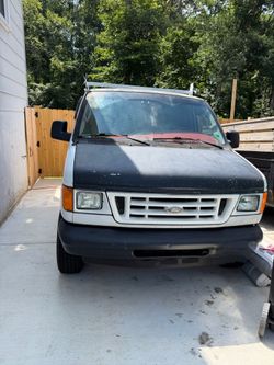 2006 Ford E-250