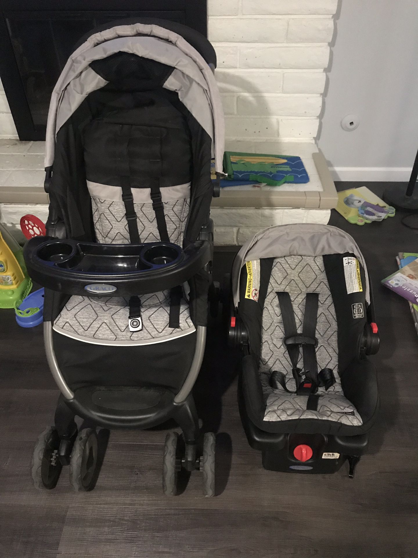 stroller and infant car seat