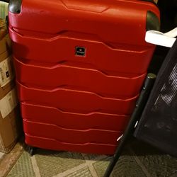 I GOT LOTS GREAT NAME BRAND LUGGAGES TO MANY TO LIST 14 EACH FIRM 