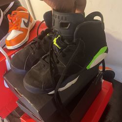 Jordan 6s Size 1y