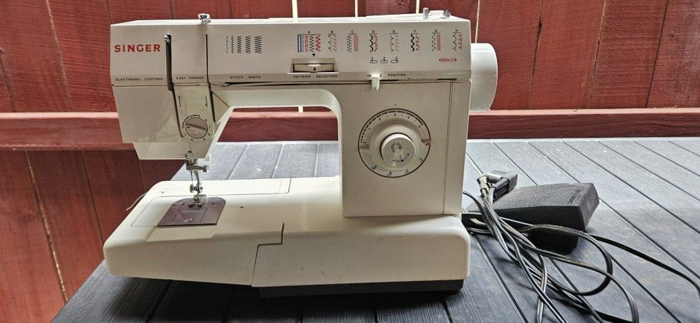 Singer Sewing Machine