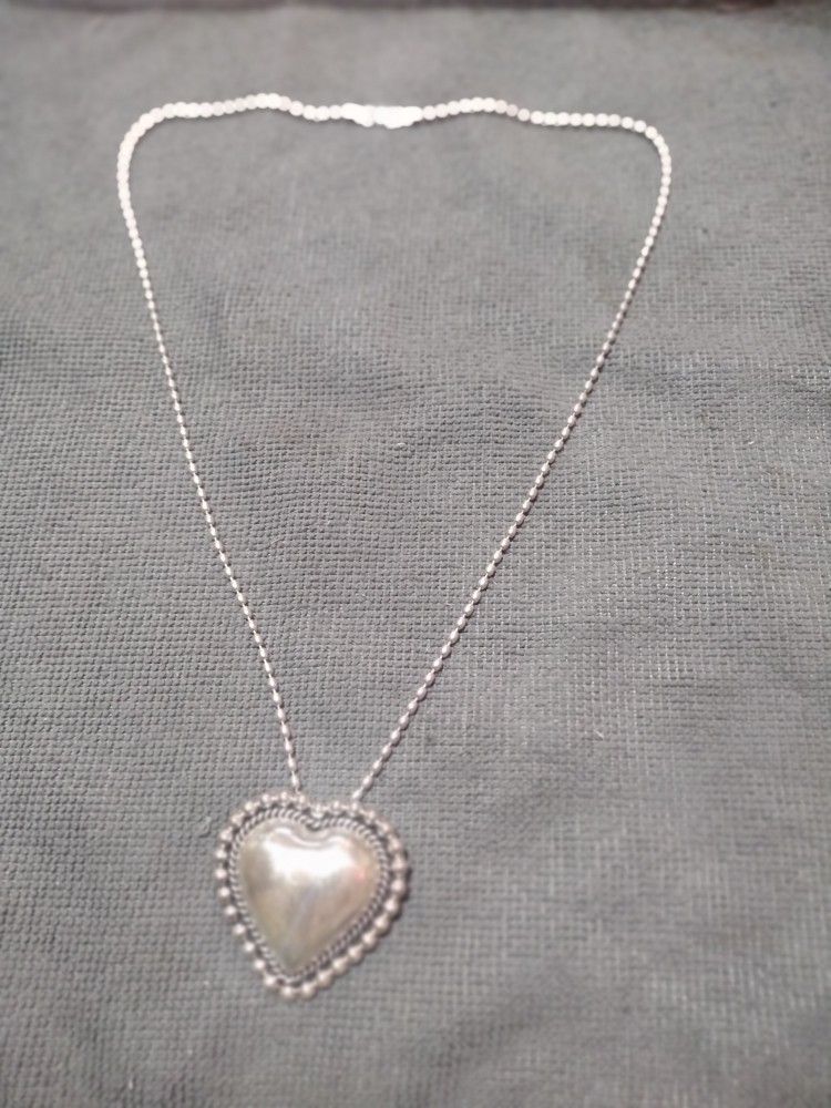 beautiful brooch/ pendant silver heart with chain,All Products : American Fashion Style Bags On Sale
