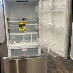 VISSANI MDBF18SS 18.7 cu. ft. Bottom Freezer Refrigerator