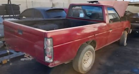 1992 Nissan Truck
