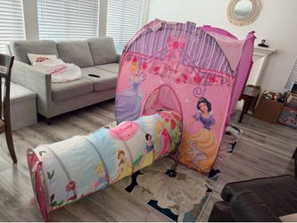 Disney Princess Play pop up tent and tunnel