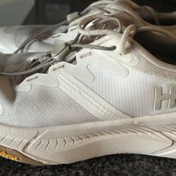 Hoka Tennis shoes (6.5)