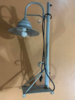 Standing All-metal Light