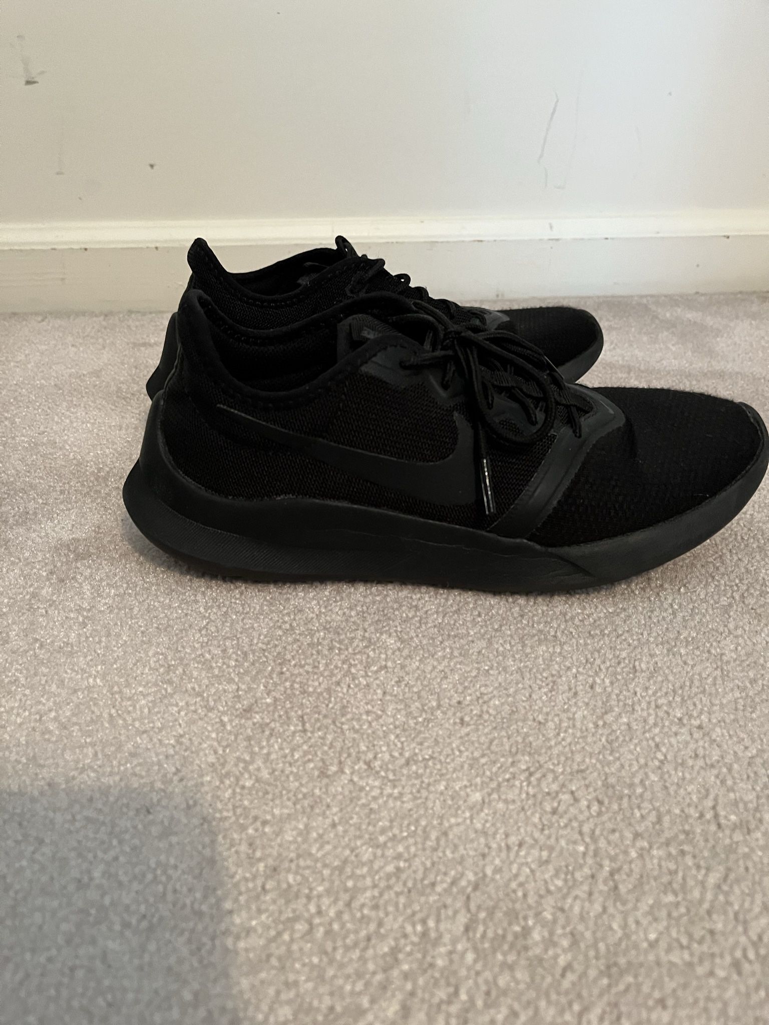 Nike Sneakers Size 8