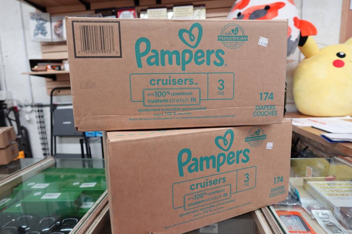 Size 3 Pampers Cruisers with Custom Stretch Baby Diapers 174Ct