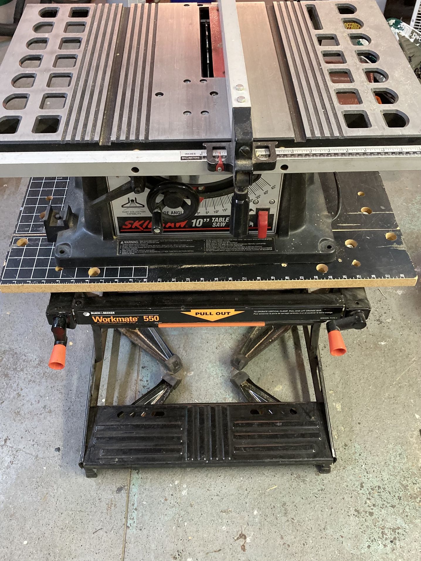 Skilsaw 10” Table Saw And Stand