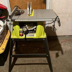 Saw  Table