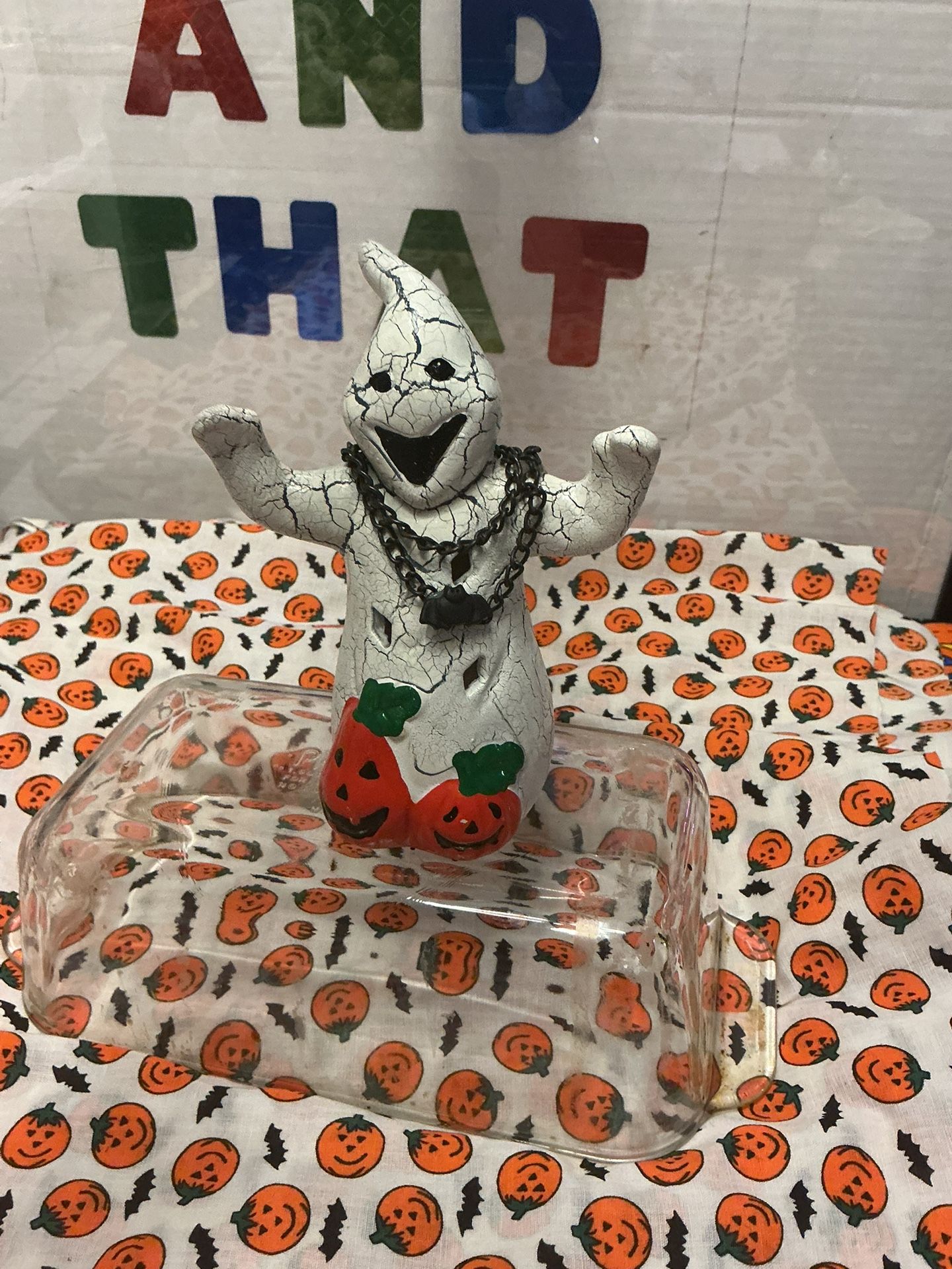 Halloween Crackle Paint CeramicGhost w/chains Figurine. K’s Collection. 6” Tall