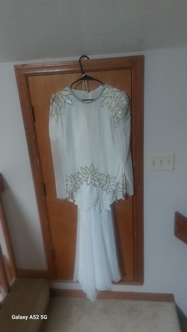 2 Piece Hand Made Dress White Gowm And Cover Up