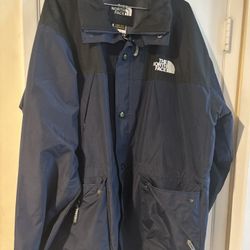The North Face With Goretex Men’s Xl Snow Jacket 