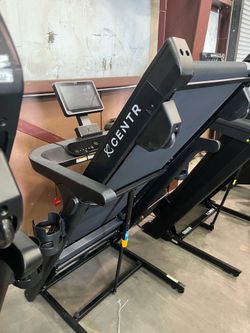 Centr runner-s treadmill