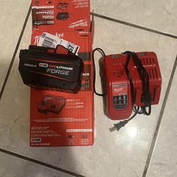 M18 18-Volt Lithium-Ion REDLITHIUM FORGE Starter Kit with 12. 0Ah Battery and Charger