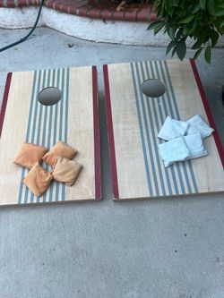 Corn hole game