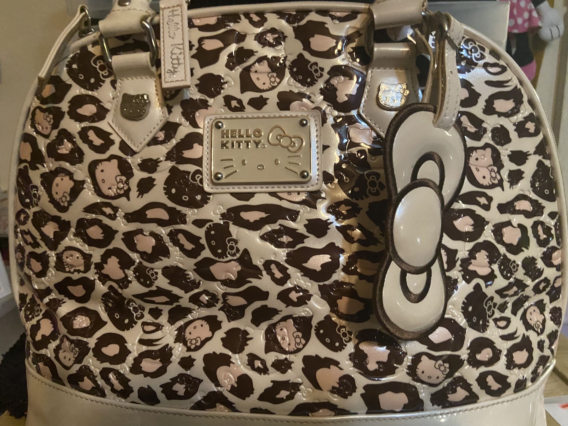 Pre-Love And Good Condition Hello Kitty Hand