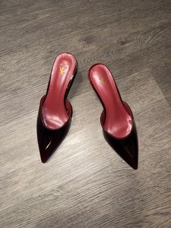 Black Patent Pointed-Kitten Heels– Size 5.5 – Red Lining