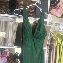 New Dress Green Never Used  Size Small